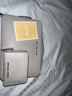 Beige Michael Kors Tas & Portemonnee Set, Sieraden, Tassen en Uiterlijk, Tassen | Damestassen, Ophalen, Zo goed als nieuw, Beige