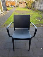4x zwarte kunststof buitenstoelen, Tuin en Terras, Tuinstoelen, Ophalen, Zo goed als nieuw, Kunststof