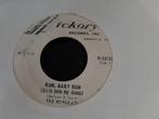 The Newbeats – Run, Baby Run (Back Into My Arms), Gebruikt, Verzenden, 7 inch, Single
