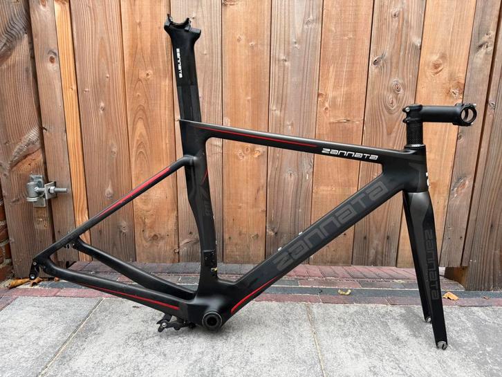 Zannata Z88 Aero Carbon frame (kapot), Fietsen en Brommers, Fietsen | Racefietsen, Gebruikt, Heren, Overige merken, Meer dan 20 versnellingen