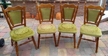 4 ouderwetse eiken eetkamerstoelen met voetenbankje beschikbaar voor biedingen
