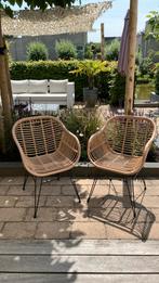 Twee prachtige rotan tuinstoelen, Huis en Inrichting, Stoelen, Ophalen, Zo goed als nieuw