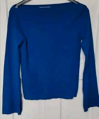 Dames trui met boothals. Blauw.  beschikbaar voor biedingen