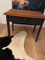 Oud tafeltje - veelzijdig, Gebruikt, Minder dan 50 cm, Ophalen of Verzenden, Overige houtsoorten