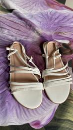 Sandalen wit mt 35, Ophalen of Verzenden, Zo goed als nieuw, Meisje, Overige typen