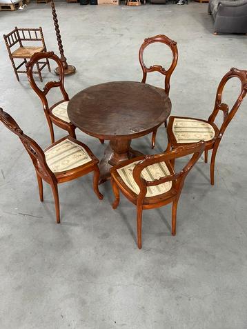 Set van 5 antieke stoelen met sierlijke rugleuning beschikbaar voor biedingen