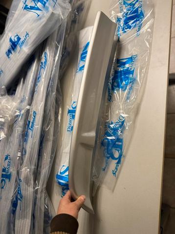 Ford Custom Spoiler Dubbele Deuren Grijs/Zwart 2012-2023 beschikbaar voor biedingen