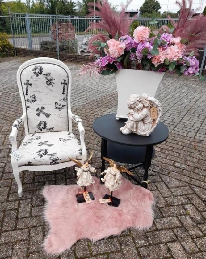 Mooie brocante fauteuil geheel opnieuw gestoffeerd engelen, Huis en Inrichting, Fauteuils, Zo goed als nieuw, 75 tot 100 cm, Ophalen