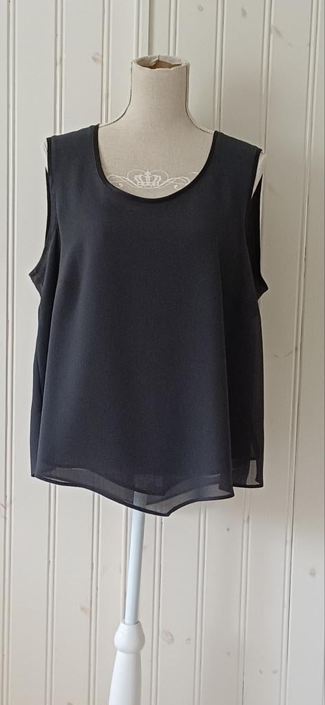 Mooie donkergroen/grijze top van Q'neel    maat 46, Kleding | Dames, Verzenden, Maat 46/48 (XL) of groter, Zo goed als nieuw, Zonder mouw