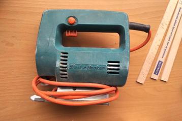 Black and decker decoupeerzaag beschikbaar voor biedingen