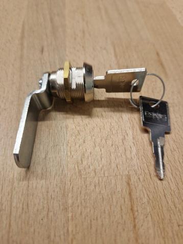 ALRECU Locker slot RONIS Cilinderslot Kantelslot beschikbaar voor biedingen