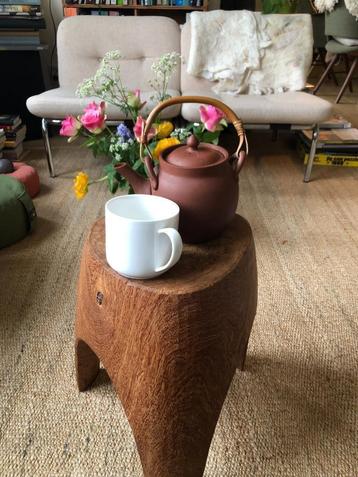 Bijzettafeltje / 3-leg stool Pols Potten Afrikaans hout beschikbaar voor biedingen