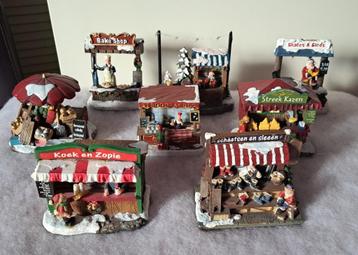 Miniatuur kerstdorp spulletjes: diverse marktkraampjes beschikbaar voor biedingen