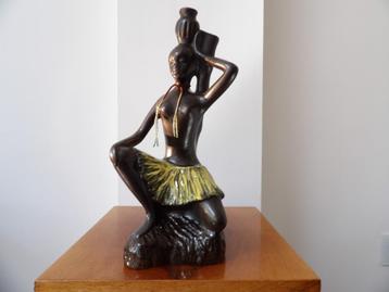 Art Deco Fifties Beeld Cortendorf Keramiek, Afrika Vrouw2 beschikbaar voor biedingen