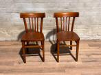 2 oude café stoelen / prijs per stoel, Huis en Inrichting, Stoelen, Twee, Gebruikt, Ophalen of Verzenden, Bruin