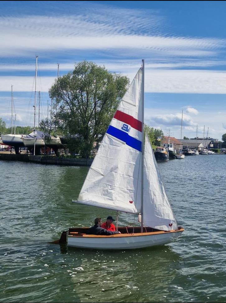 Superleuk Waarschip te koop – vaarklaar, net gelakt!, Watersport en Boten, Zeilen en Zeiltoebehoren, Gebruikt, Overige typen, Minder dan 15 m²