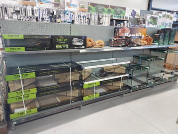 terrarium en toebehoren beschikbaar voor biedingen