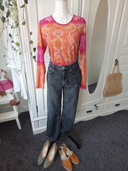 Surrender Women " Top maat L ", Kleding | Dames, Tops, Zo goed als nieuw, Maat 38/40 (M), Overige kleuren, Lange mouw, Ophalen of Verzenden