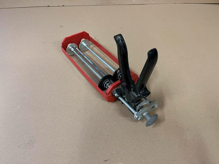 2 Componenten Kitspuit, Doe-het-zelf en Verbouw, Gereedschap | Handgereedschap, Zo goed als nieuw, Ophalen