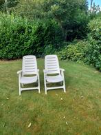 2  WIITTE KUNSTSTOF TUINSTOELEN VAN FLAIR TYPE PLAISIR, Ophalen, Gebruikt, Kunststof, Verstelbaar