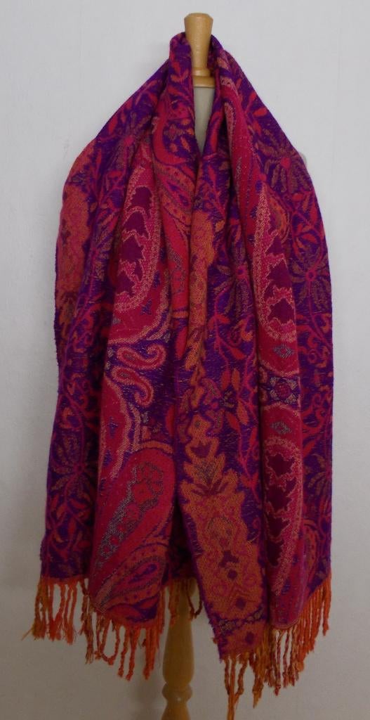 Prachtige kleuren mooie grote batik print sjaal, Kleding | Dames, Mutsen, Sjaals en Handschoenen, Zo goed als nieuw, Sjaal, Maat 42/44 (L)