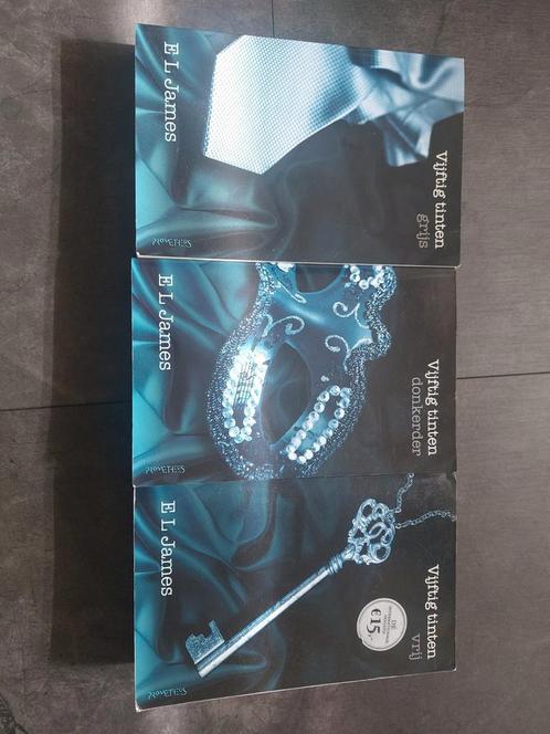 E.L. James - Vijftig tinten grijs/donkerder/vrij, Boeken, Literatuur, Zo goed als nieuw, Amerika, Ophalen of Verzenden