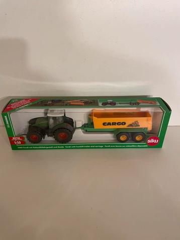 Siku 1989 fendt 942 met hakenlifttrailer 1:50 nieuw in doos beschikbaar voor biedingen