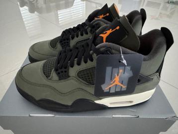 Air Jordan 4 Retro x UNDEFEATED Size 42.5 beschikbaar voor biedingen