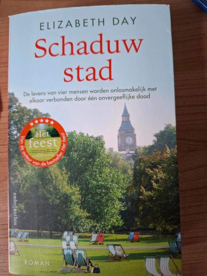 Schaduwstad - Elizabeth Day, Boeken, Romans, Zo goed als nieuw, Ophalen of Verzenden