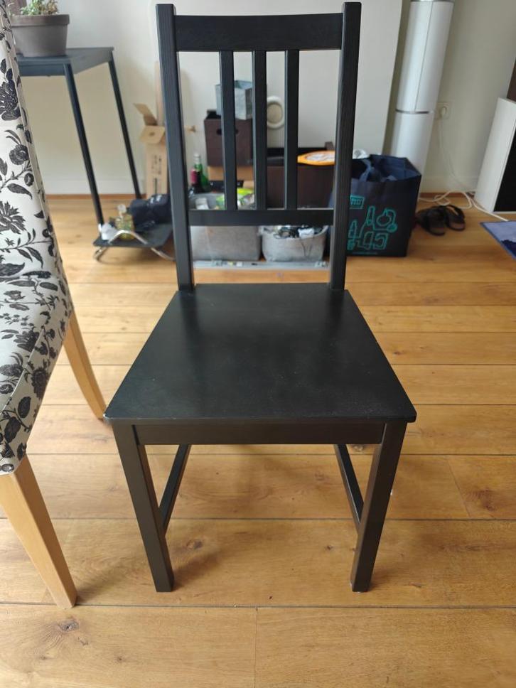 IKEA stoel zwart / IKEA Black Chair, Huis en Inrichting, Stoelen, Gebruikt, Eén, Hout, Zwart, Ophalen