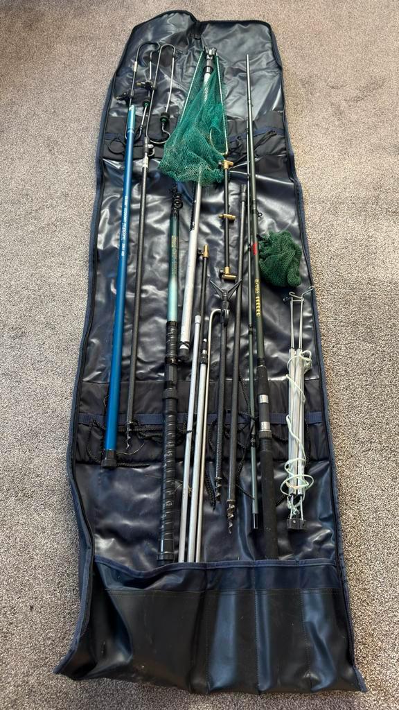 Visuitrusting in draagtas met hengels, schepnet en houders, Watersport en Boten, Hengelsport | Witvissen, Gebruikt, Complete set