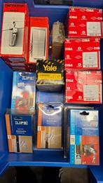 Veiligheidsoplegsloten - Diverse merken, Doe-het-zelf en Verbouw, Hang- en Sluitwerk, Ophalen of Verzenden, Nieuw, IJzer, Slot