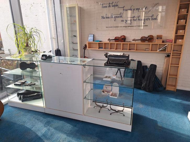 Vitrinekasten met hoekkast & kassaopstelling/toonbank, Huis en Inrichting, Kasten | Vitrinekasten, 50 tot 100 cm, 25 tot 50 cm