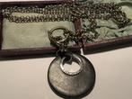 DYRNBERG KERN HANGER AAN LANGE SCHAKEL KETTING, Verzenden, Overige materialen, Ketting