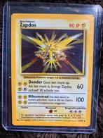 Base set zapdos, Hobby en Vrije tijd, Verzamelkaartspellen | Pokémon, Ophalen of Verzenden, Losse kaart