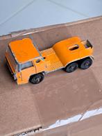 Majorette Bernard vrachtwagen oranje bespeeld maar redelijk, Hobby en Vrije tijd, Modelauto's | Overige schalen, Ophalen of Verzenden