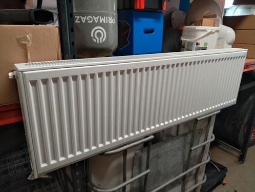 Stelrad novello eco 1400X400 T22 8p, Doe-het-zelf en Verbouw, Verwarming en Radiatoren, Zo goed als nieuw, Radiator, 800 watt of meer