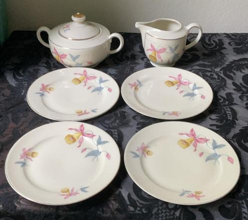 Gebakschotels en roomstel Royal Ivory jaren ‘20, Antiek en Kunst, Antiek | Servies los, Ophalen of Verzenden