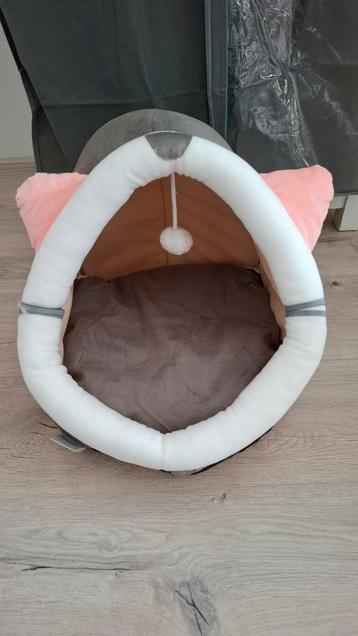 Kattenbed, nieuw beschikbaar voor biedingen