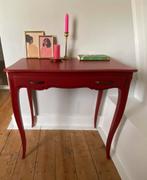 Vintage bijzettafel/wandtafel robijnrood, Ophalen, 50 tot 100 cm, Zo goed als nieuw, 25 tot 50 cm