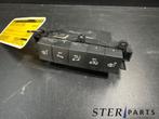 Stoelverwarmings Schakelaar van een Mercedes B-Klasse, Auto-onderdelen, Gebruikt, -, Ophalen of Verzenden, -