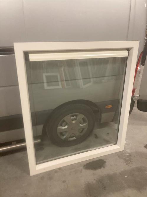 Nieuw kunststof kozijn 128*145, Tuin en Terras, Schuttingen, Nieuw, Kunststof, Minder dan 3 meter, Ophalen