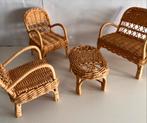 Rotan Barbie Meubeltjes - Stoelen, Bankje & Tafel, Ophalen of Verzenden, Zo goed als nieuw
