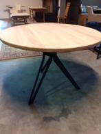 Massief eiken eetafel. NIEUW., Ophalen of Verzenden, Nieuw, Rond, Eikenhout