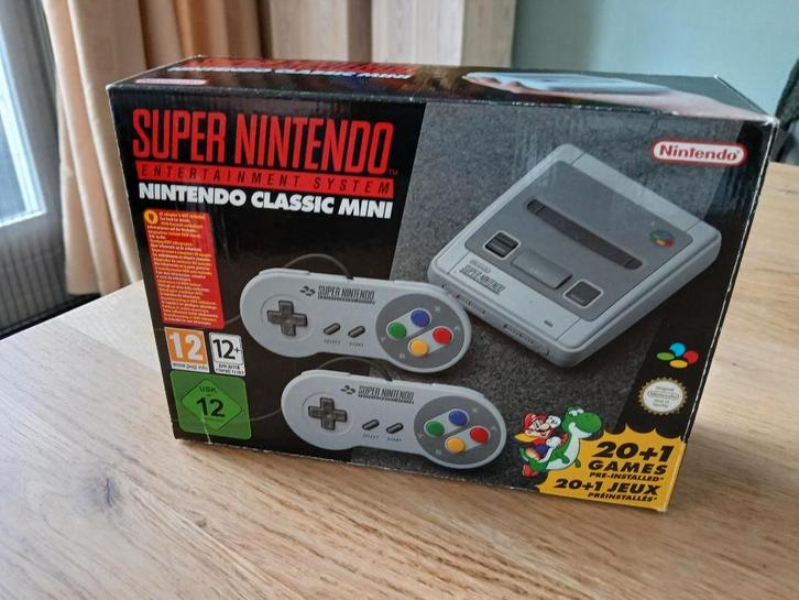 Super Nintendo Mini inclusief 100 TOP Games, Spelcomputers en Games, Spelcomputers | Nintendo Super NES, Zo goed als nieuw, Met 2 controllers