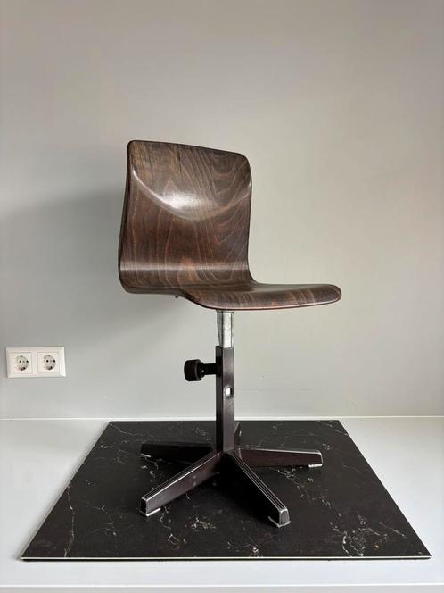 Vintage schoolstoeltje van Thur-op-seat, Kinderen en Baby's, Kinderstoelen, Gebruikt, Overige typen, Ophalen