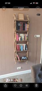 Ladder/ boekenkast aan de muur, Ophalen, Zo goed als nieuw, 25 tot 50 cm, 50 tot 100 cm