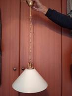 Antiek plafond lampje met opaline wit glazen kapje, Ophalen of Verzenden, Zo goed als nieuw, Minder dan 50 cm
