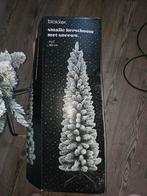 Kerstboom 180 cm smal met sneeuw, Diversen, Kerst, Ophalen of Verzenden, Zo goed als nieuw