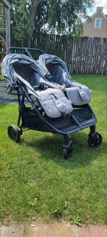 Dubbele kinderwagen / buggy beschikbaar voor biedingen